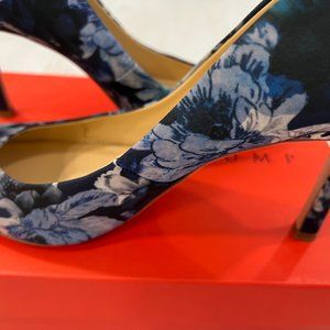 Ivanka Trump Janie 3 Navy Blue Floral Heel Shoe Size 9M